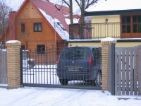 /album/ogrodzenia-bramy/rado%c5%9b%c4%87-005-jpg/